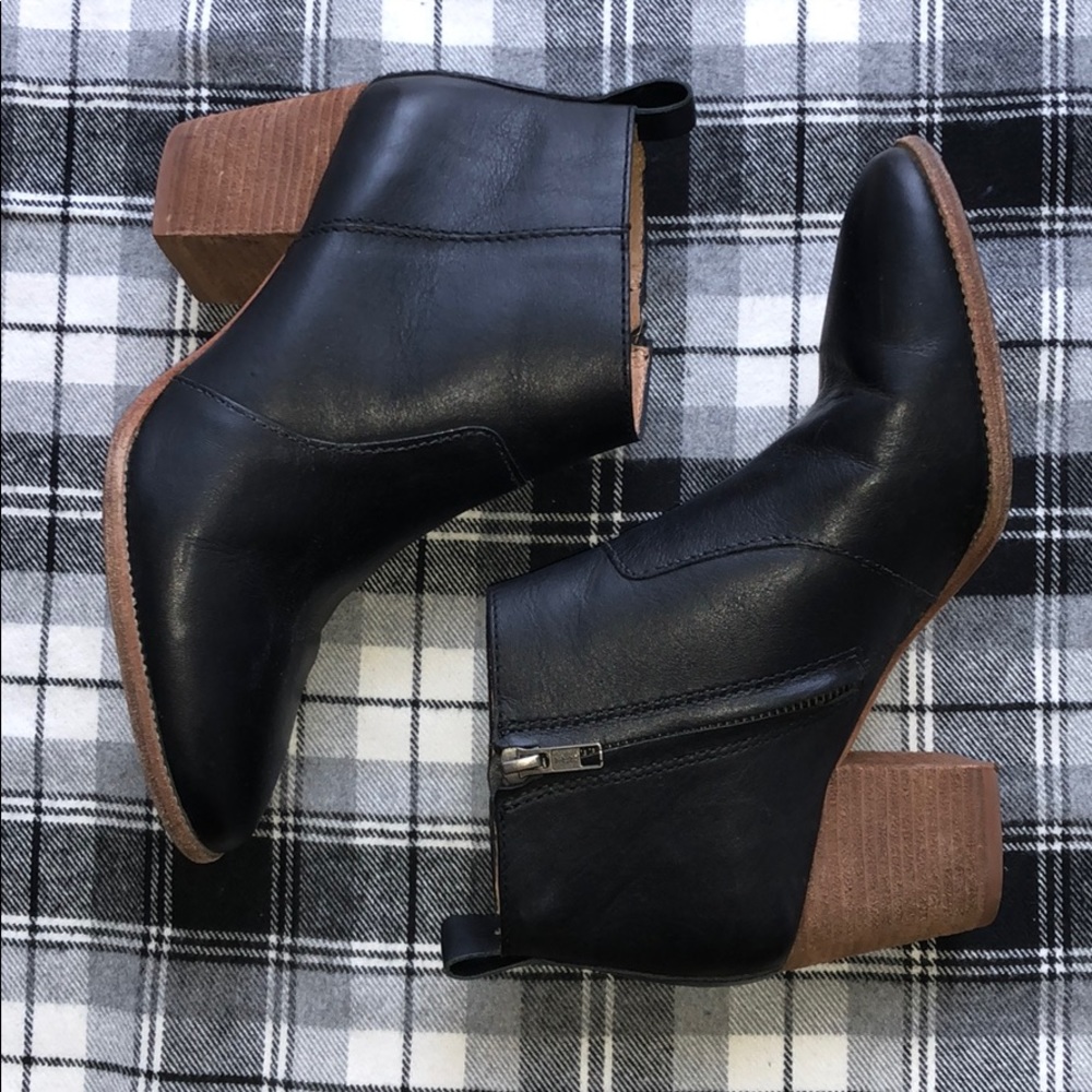 Madewell Brenner Black Leather Bootie